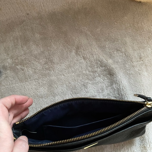 Coach genuine leather black Crossbody handbag. - Picture 6 of 8